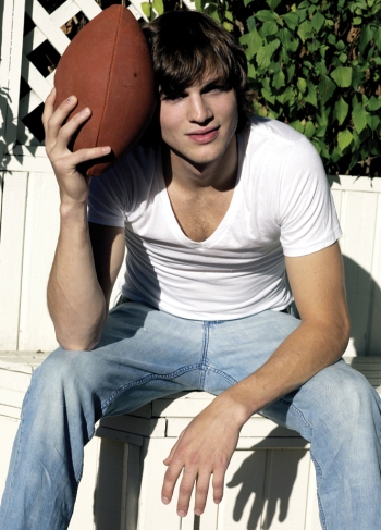 Эштон Кутчер